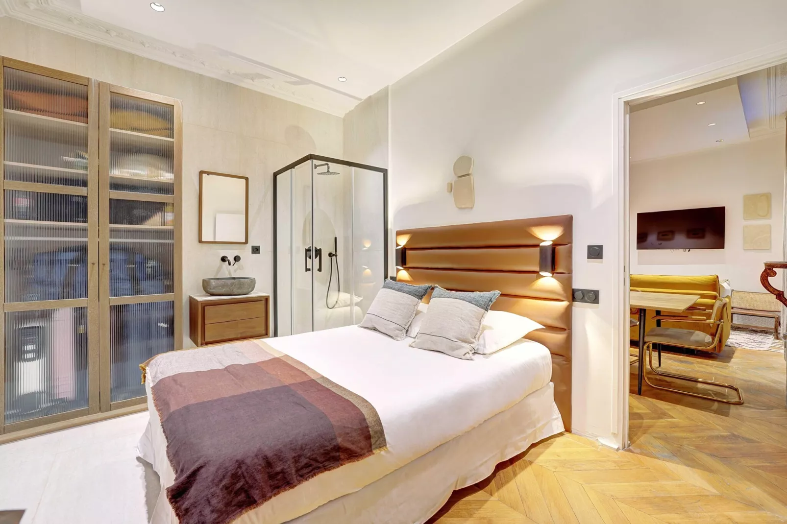 EC-55-ECURIES-Bedroom
