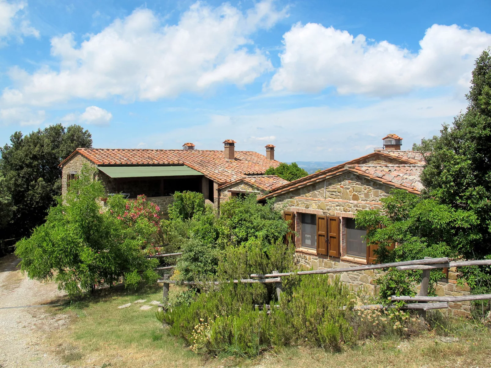 Paradiso Selvaggio-Outside