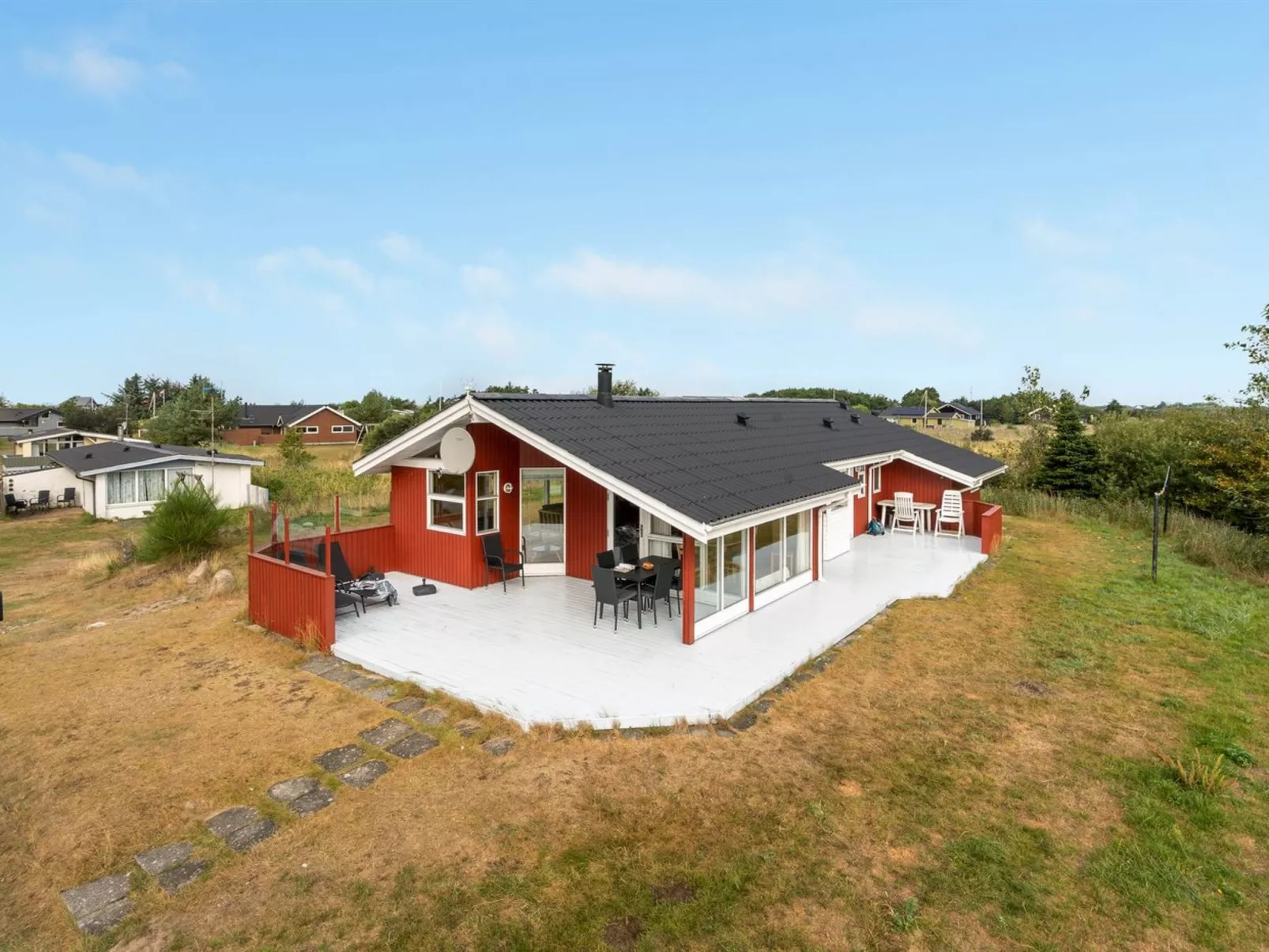 "Isulf" - 400m from the sea