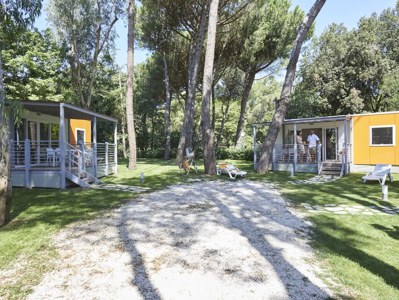 Maxi Caravan Ischia-Outside