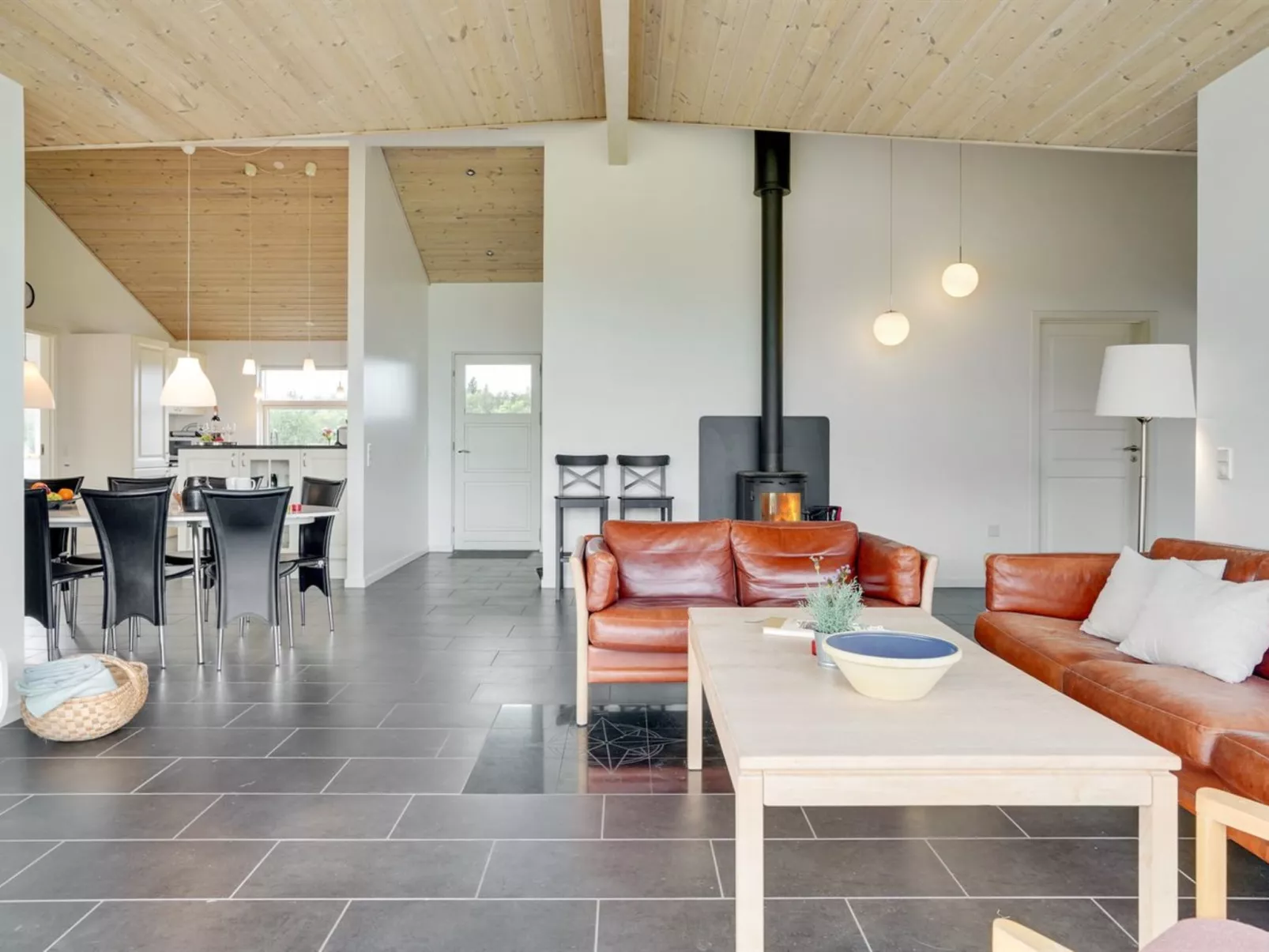 "Sulki" - 3.5km from the sea-Inside