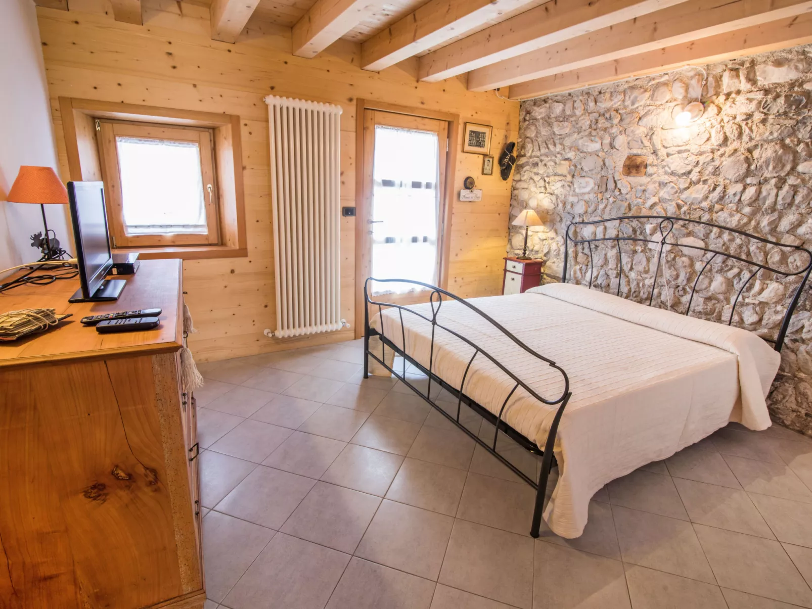 Albergo Diffuso - Cjasa Ustin-Inside
