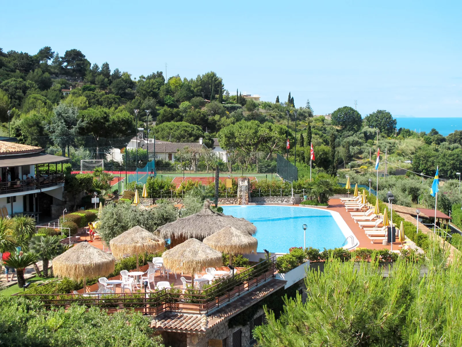 Costa di Kair ed Din-Outside