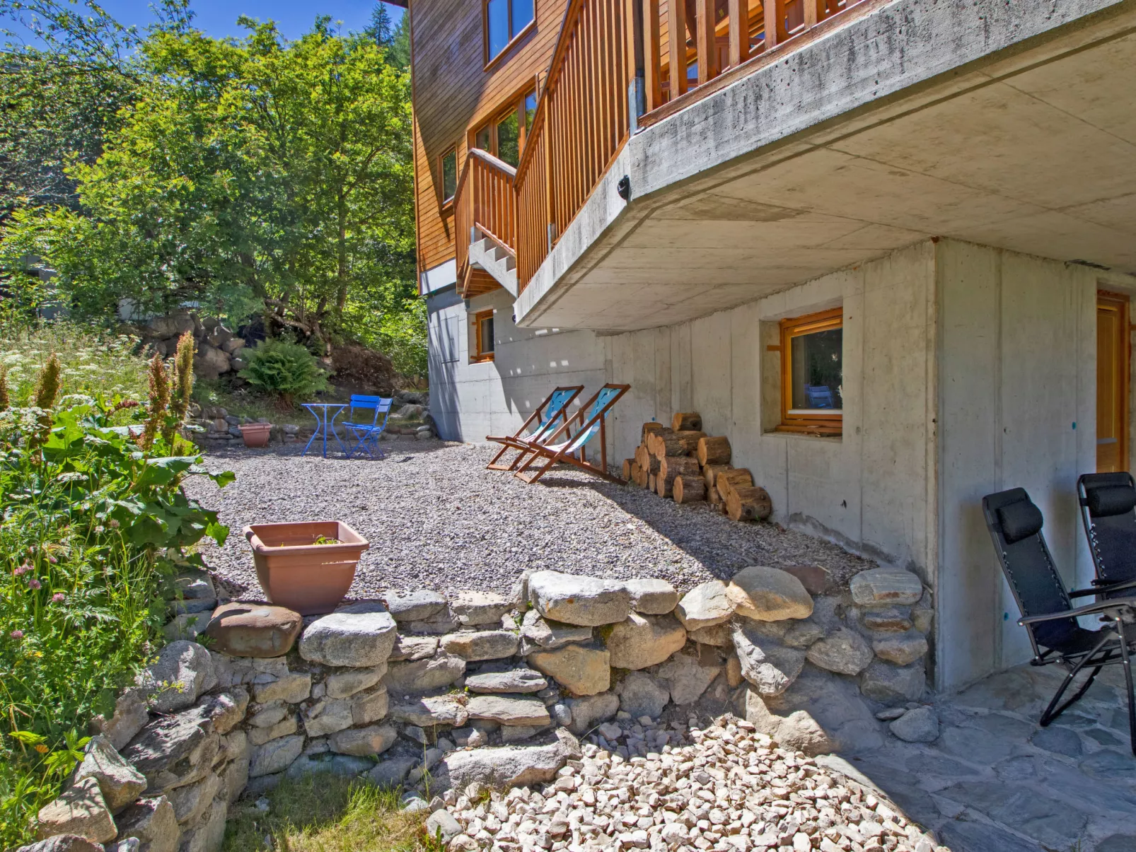 Chalet Eden-Outside