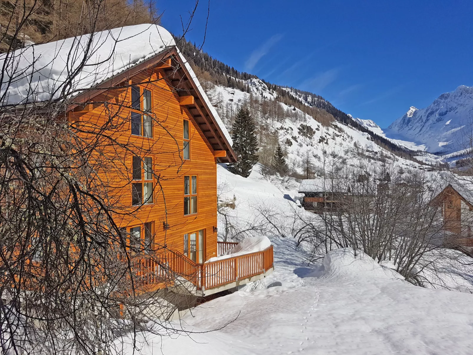 Chalet Eden-Outside