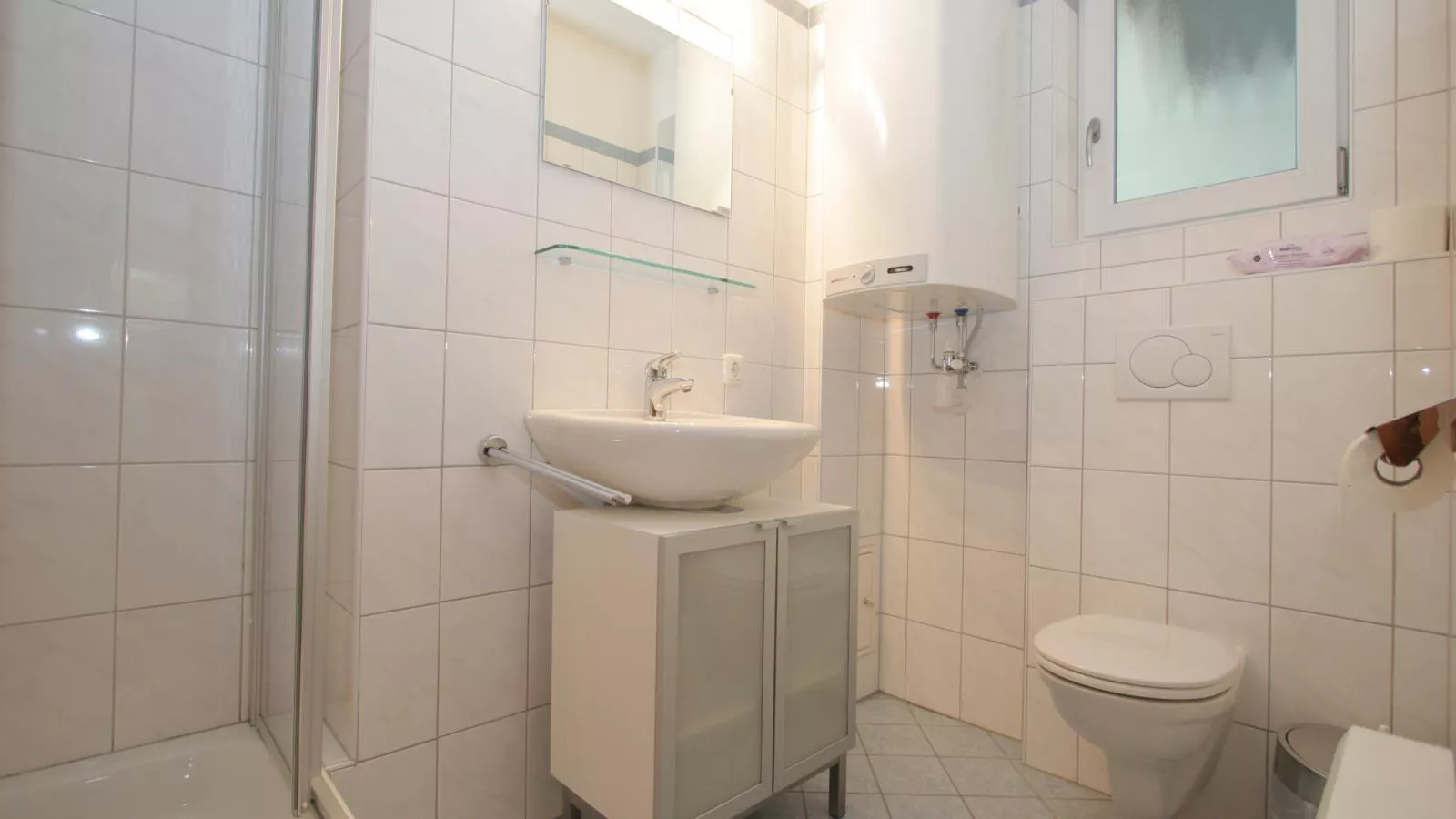 Silverjet-Bathroom