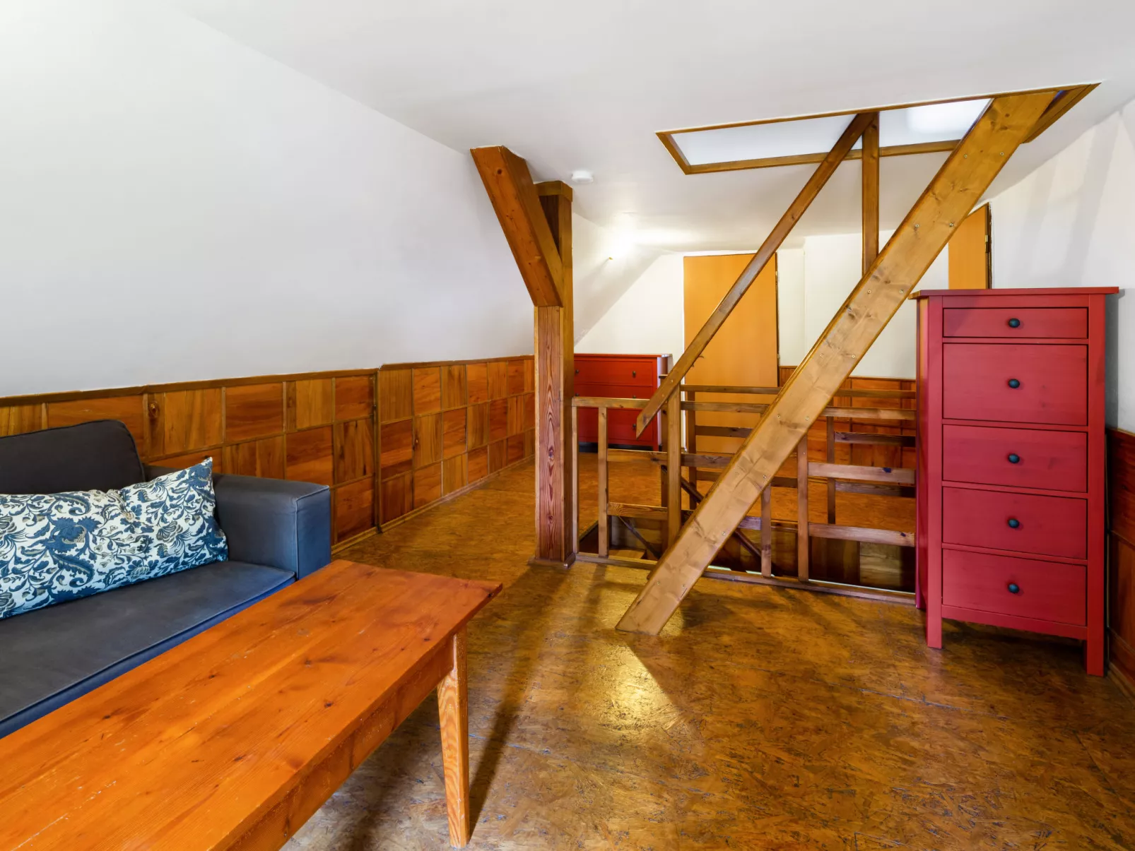 Kovářská-Inside