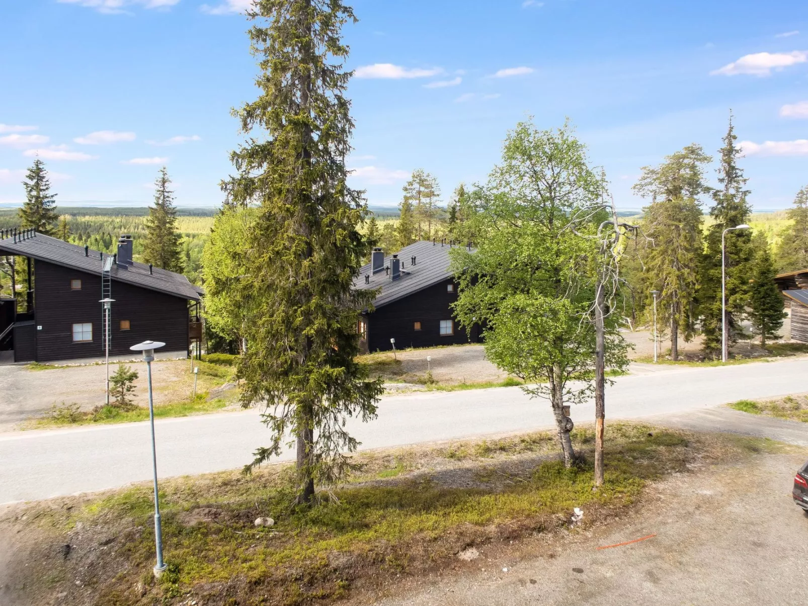 Karhunvartijan linna b16-Outside