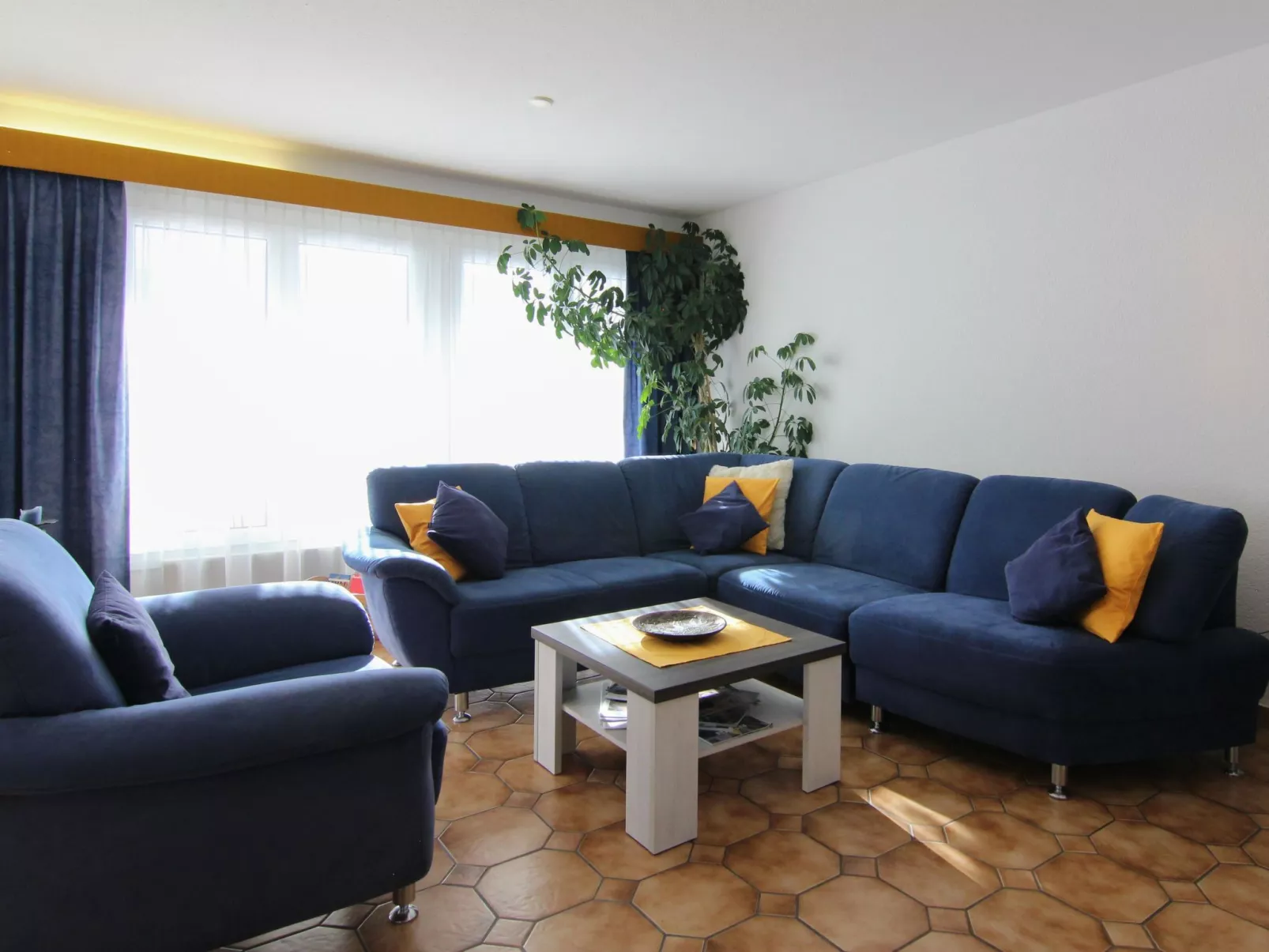 Casa Yolanda 1. OG Süd-Drinnen