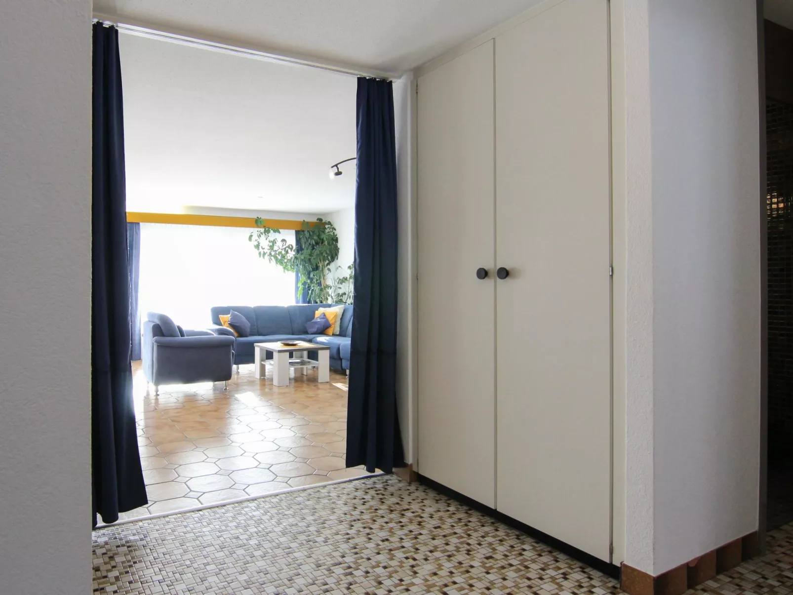 Casa Yolanda 1. OG Süd-Drinnen