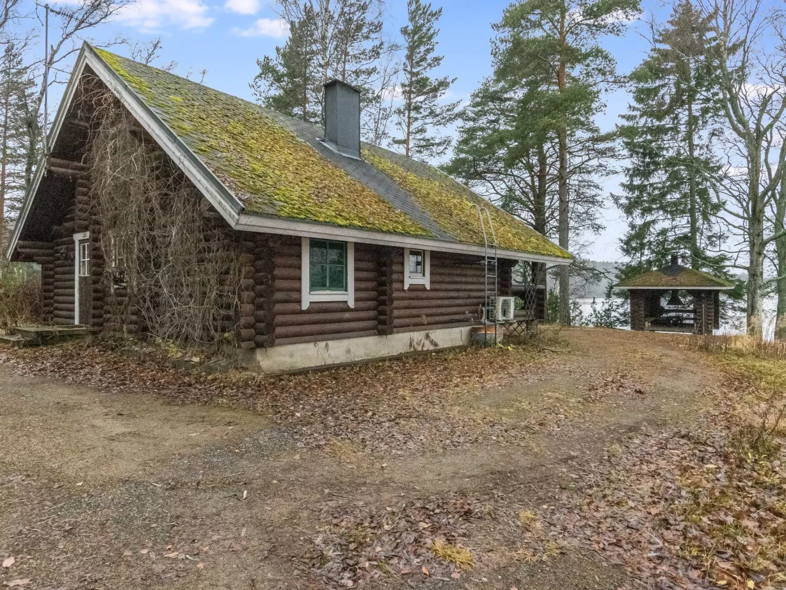 Kärkimökki
