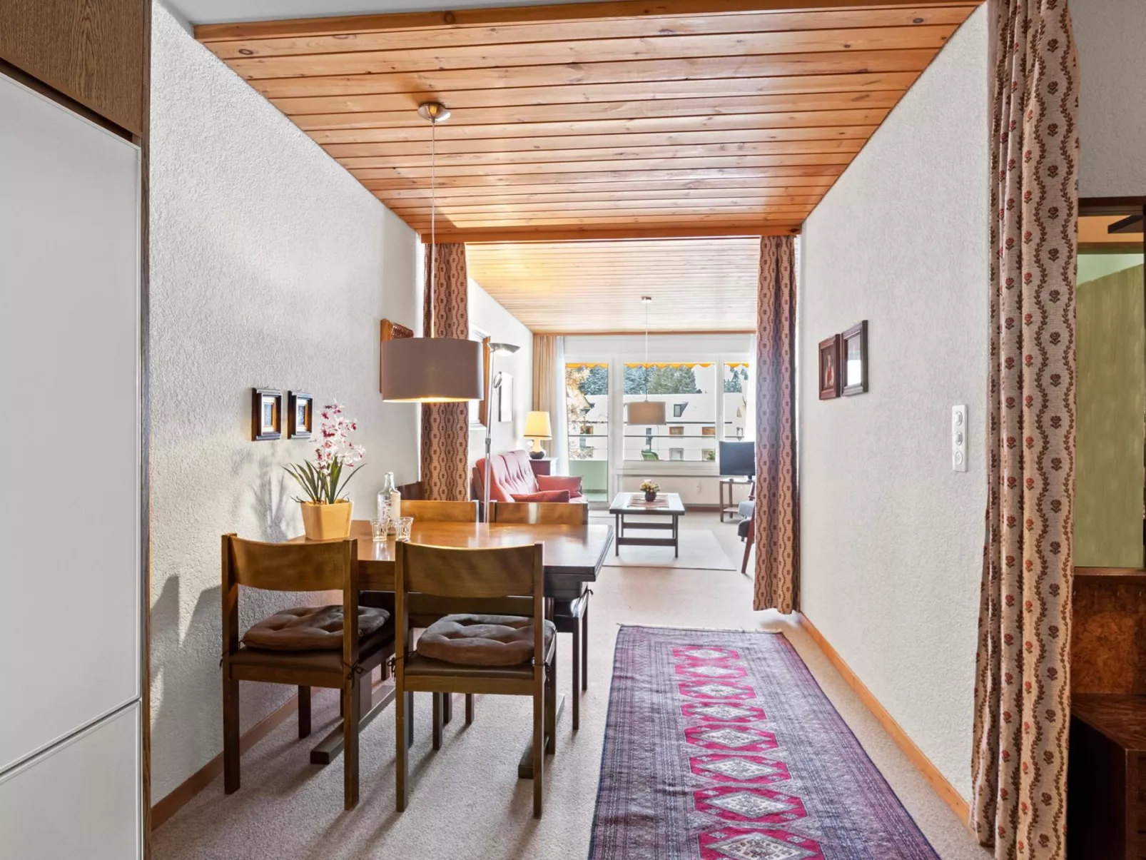 Triangel C Horbach-Inside
