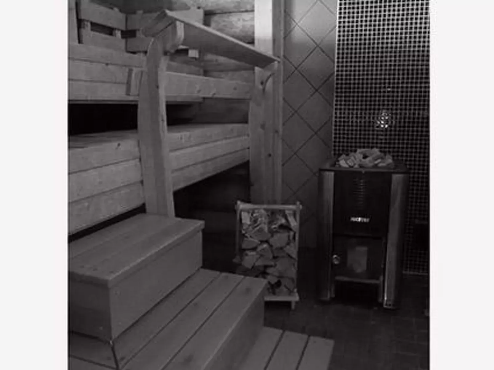 Kivitasku-Inside