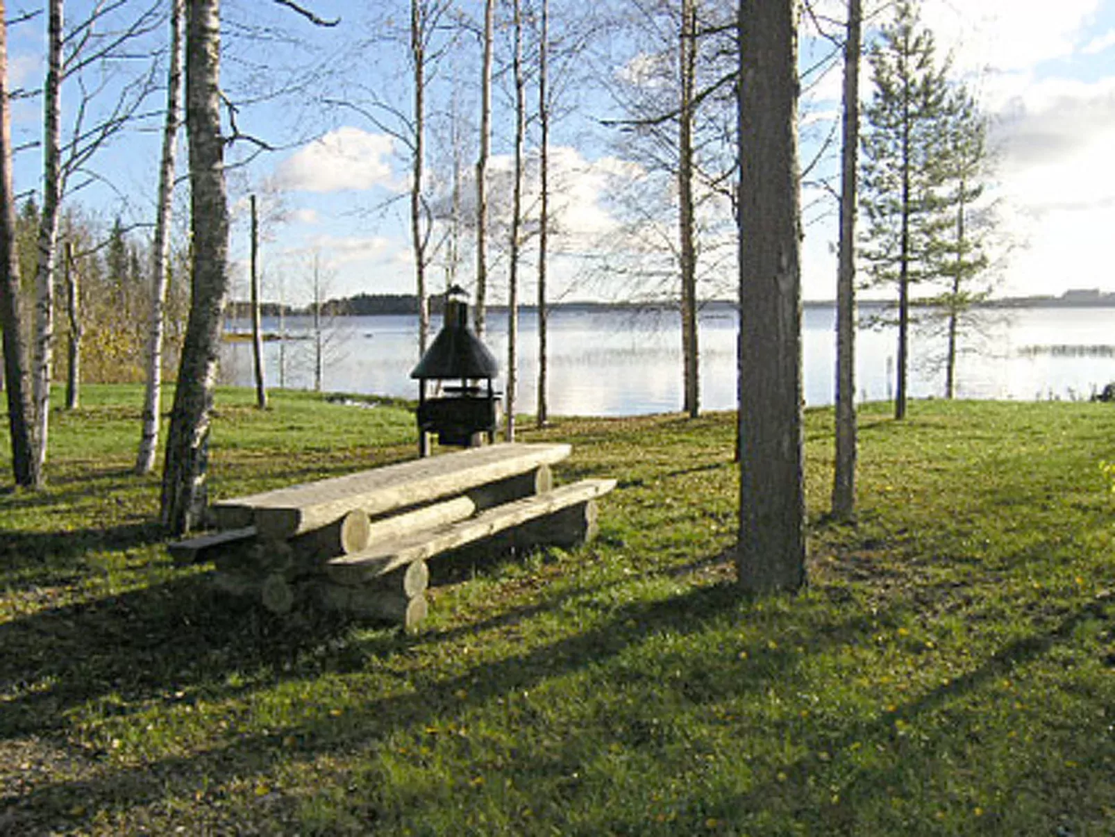 Kivitasku-Outside