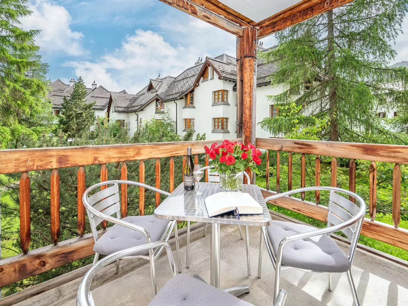 Schweizerhof 414-Outside