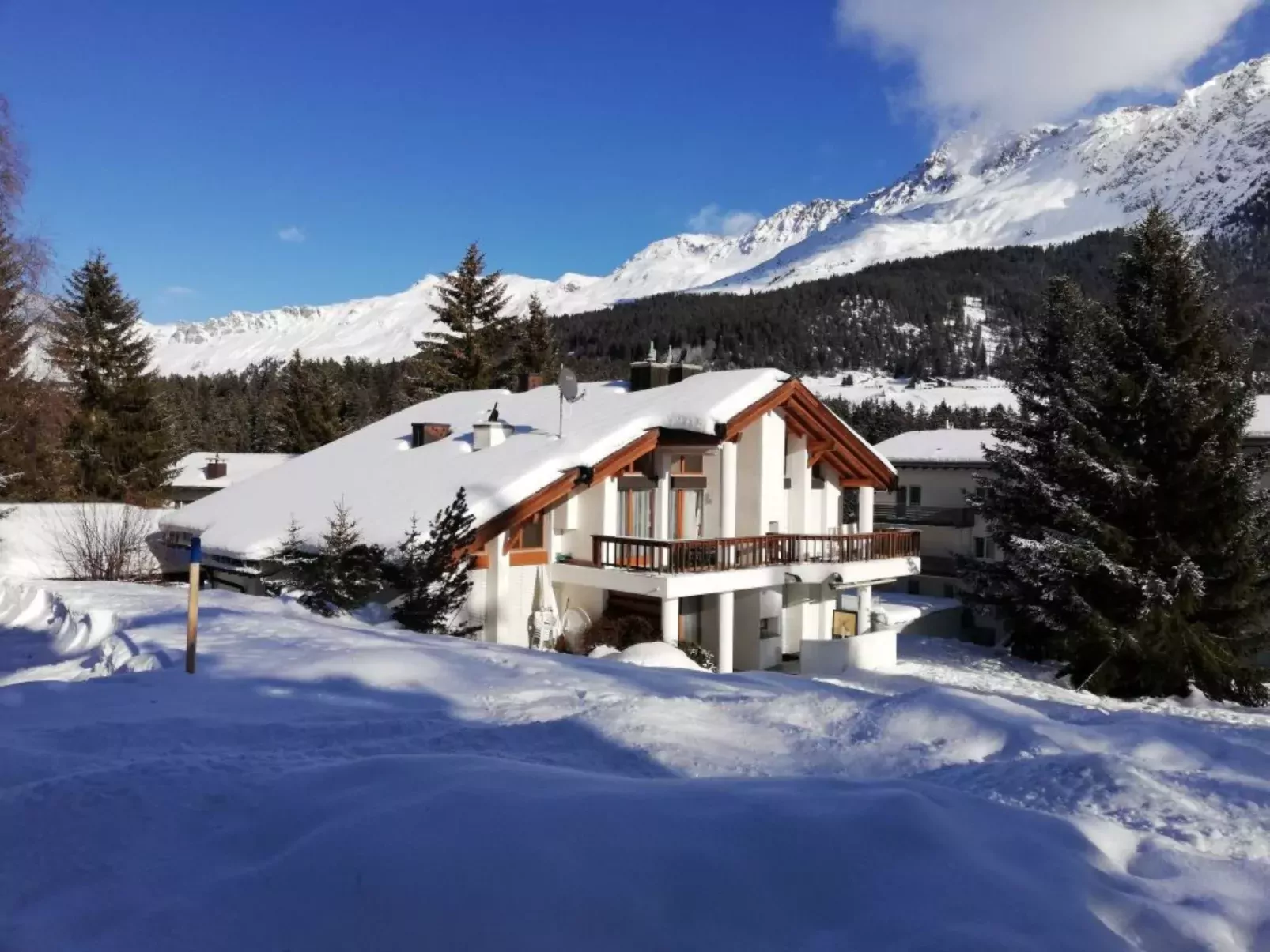 Studio Haus Carmela Lenzerheide-Outside