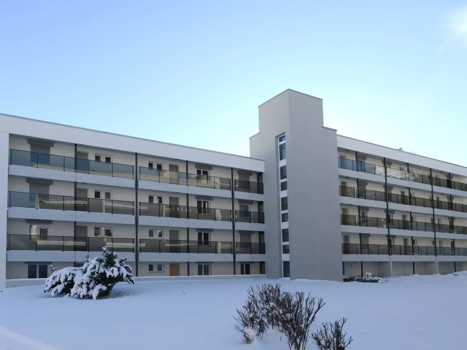 Nr.43 Haus Sotmirana-Dehors