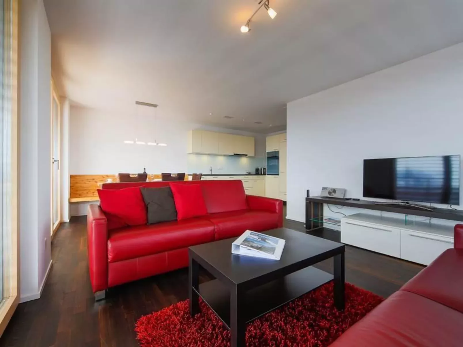 Apartmenthaus Riederhoru A 1. OG Ost-Inside