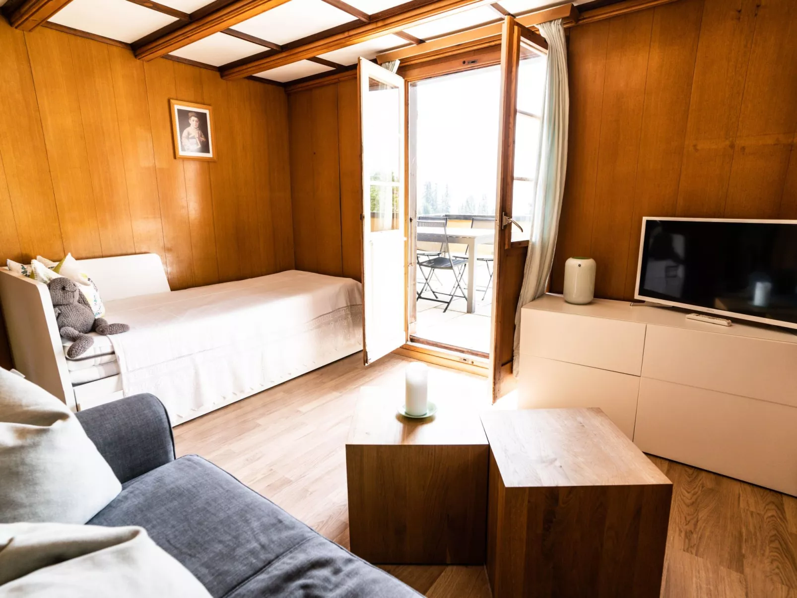 Bürcher Haus 1. OG Süd-West-Inside