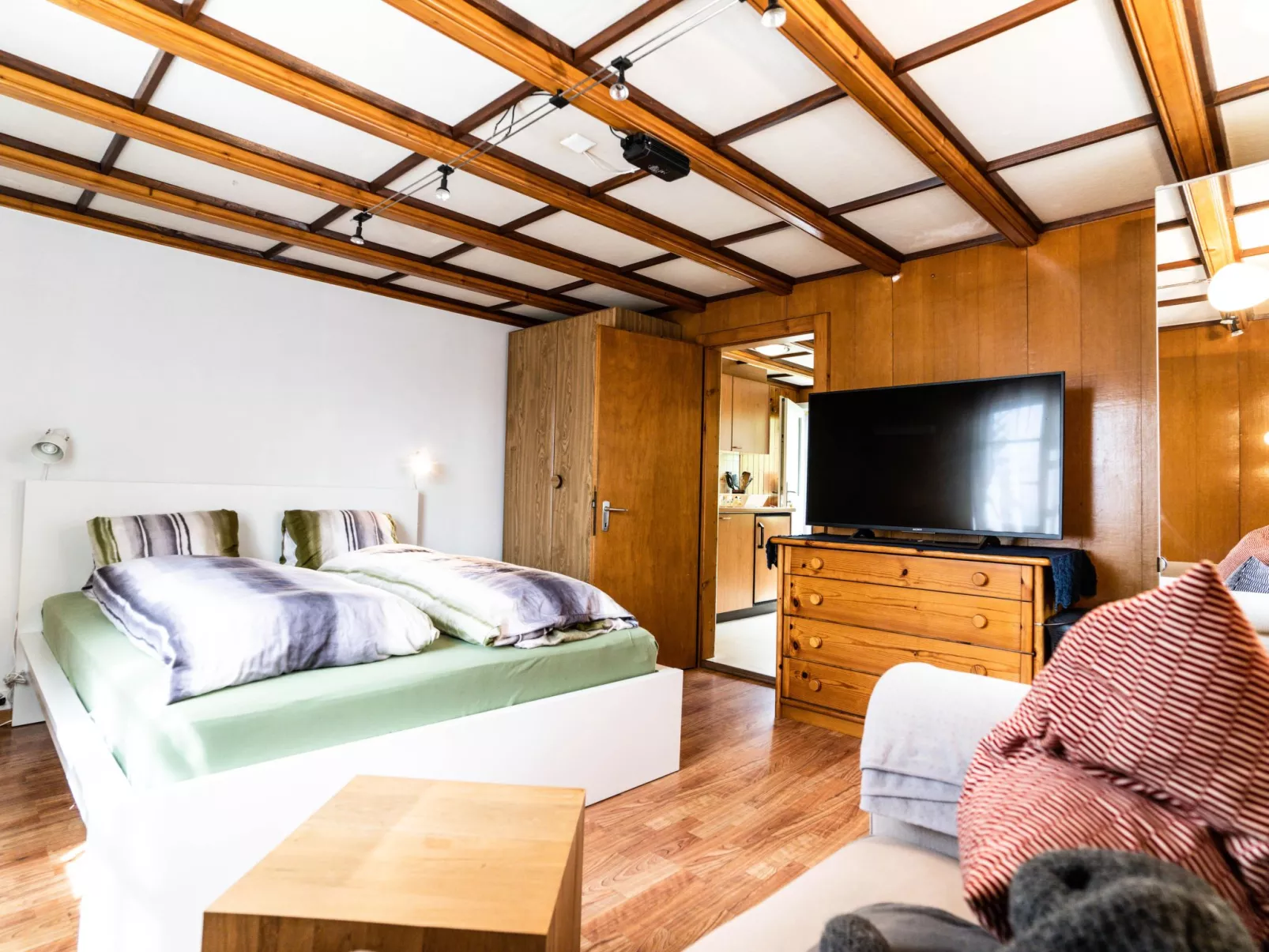 Bürcher Haus 1. OG Süd-Ost-Inside