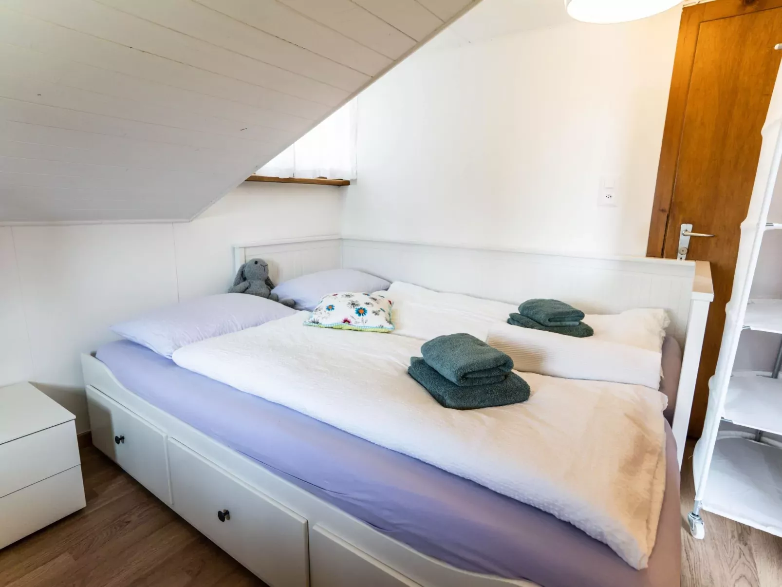 Bürcher Haus 2. OG Süd-Drinnen