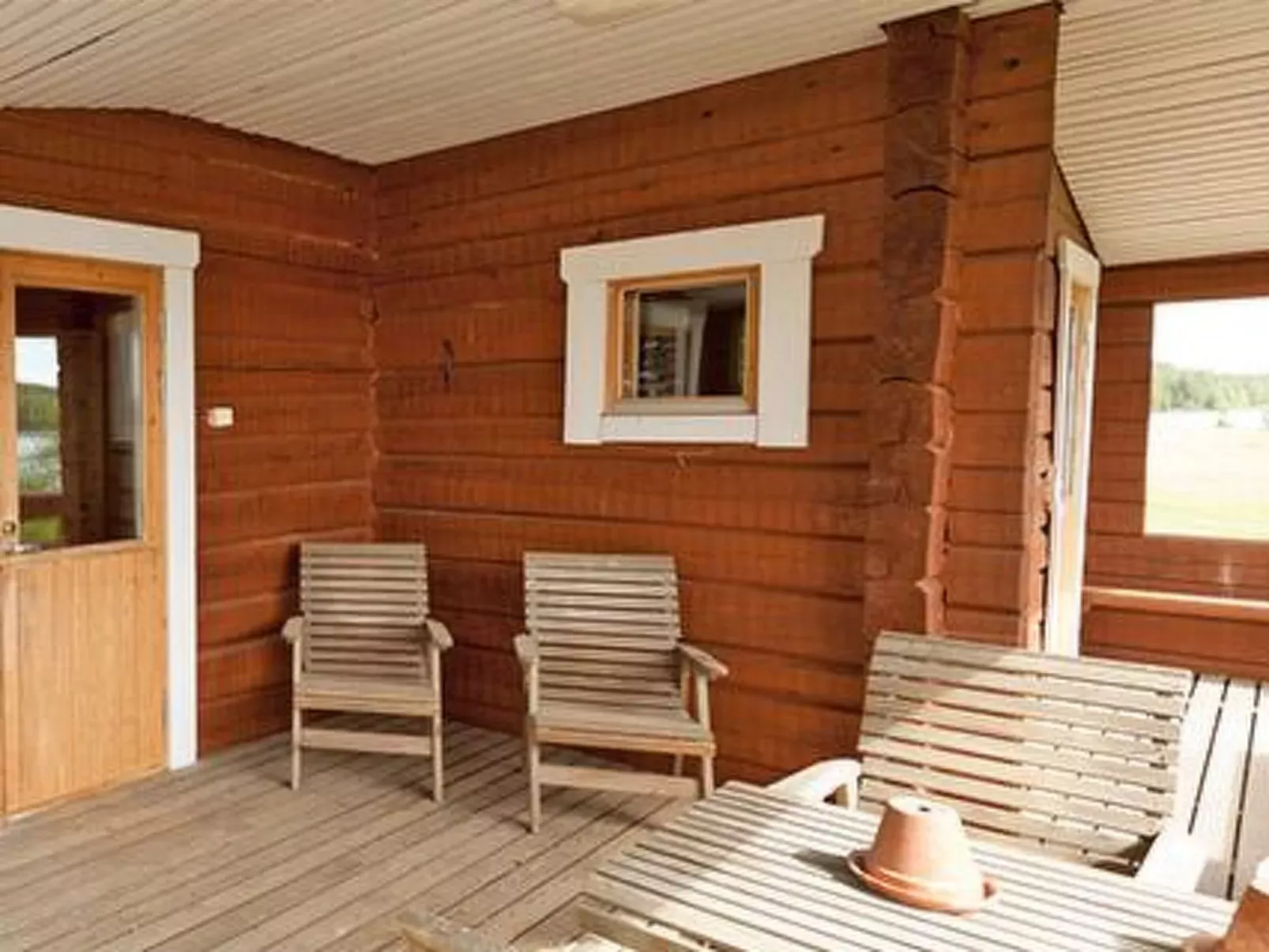 Petäjäinen-Outside