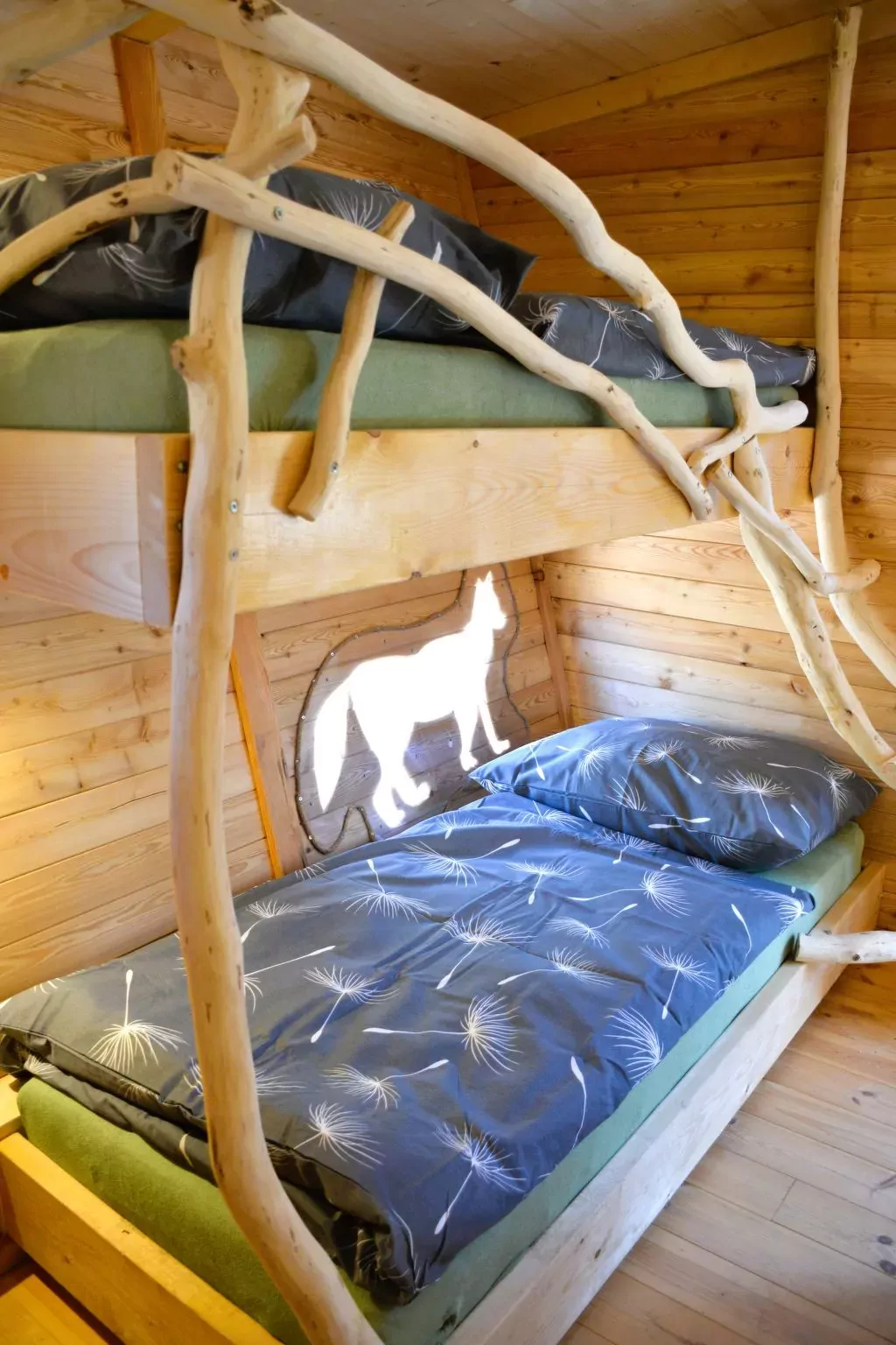 Treehouse 1-Inside