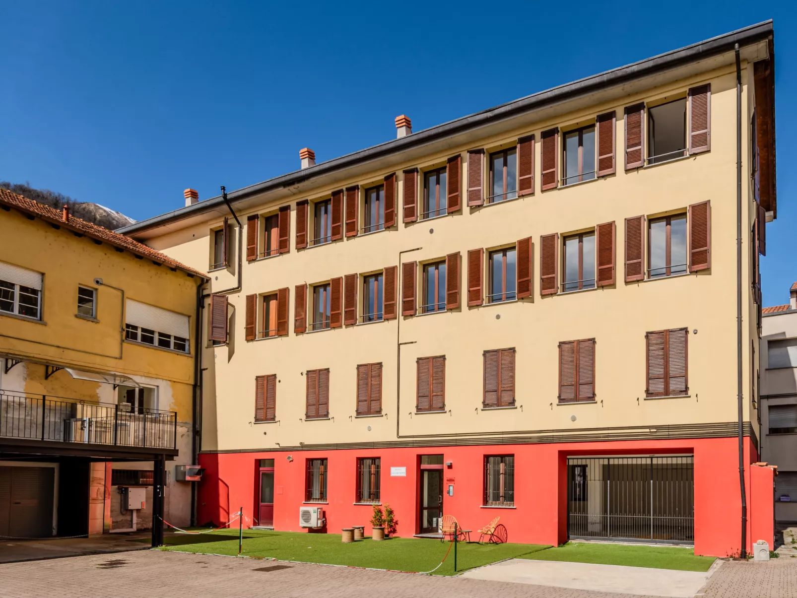 Piazza San Giuseppe-Outside