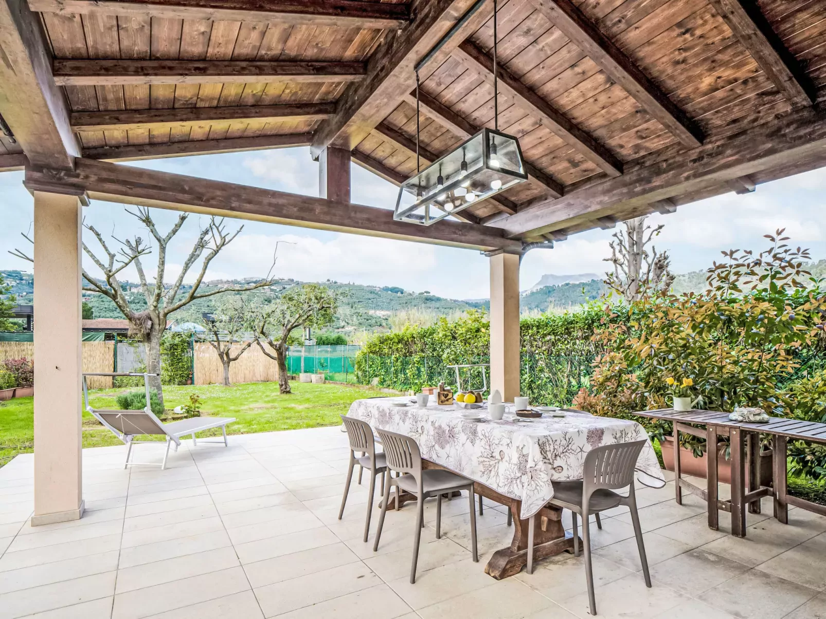 Villa Pardini-Outside