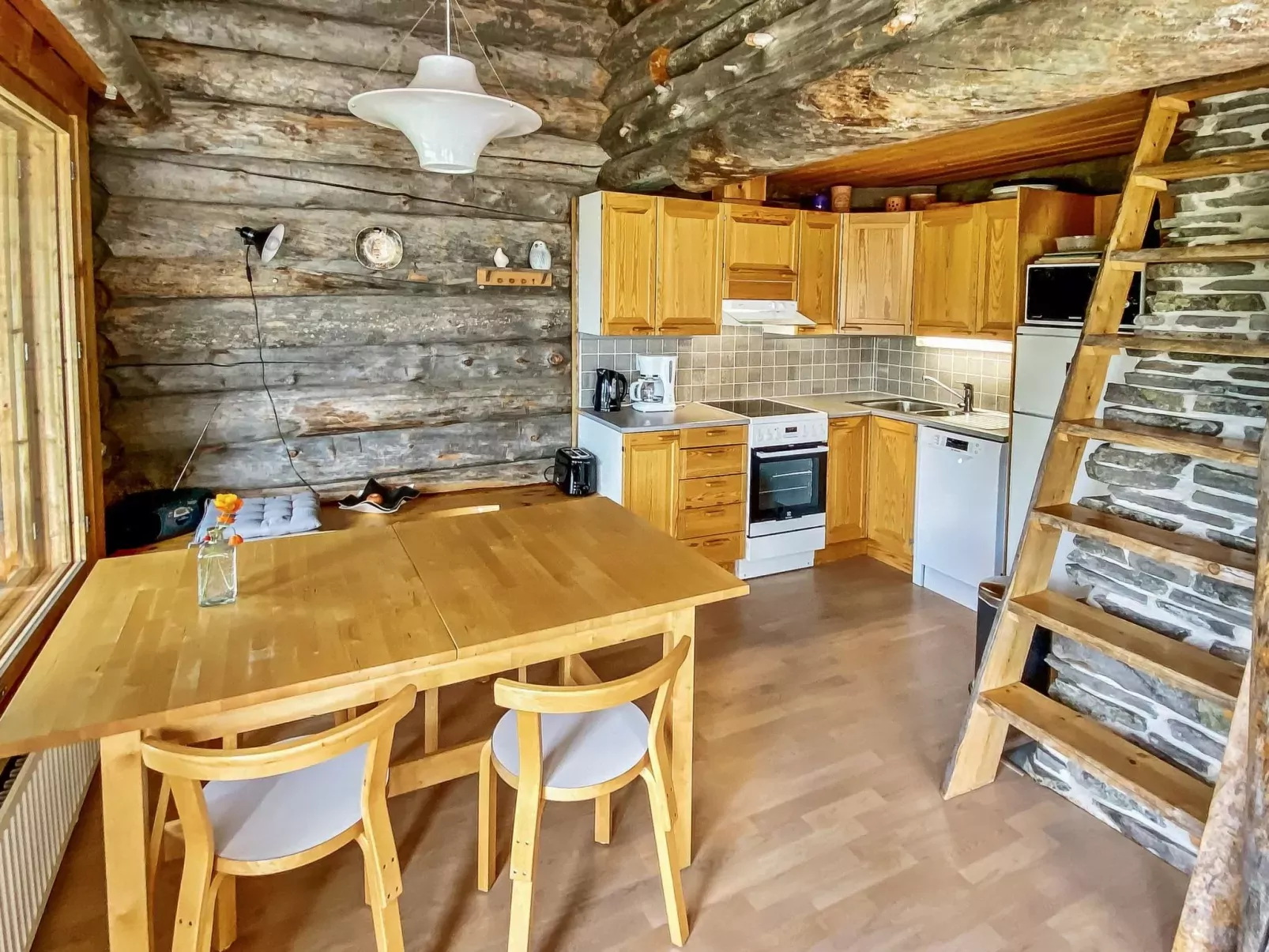 Sallanhelmi a2-Inside