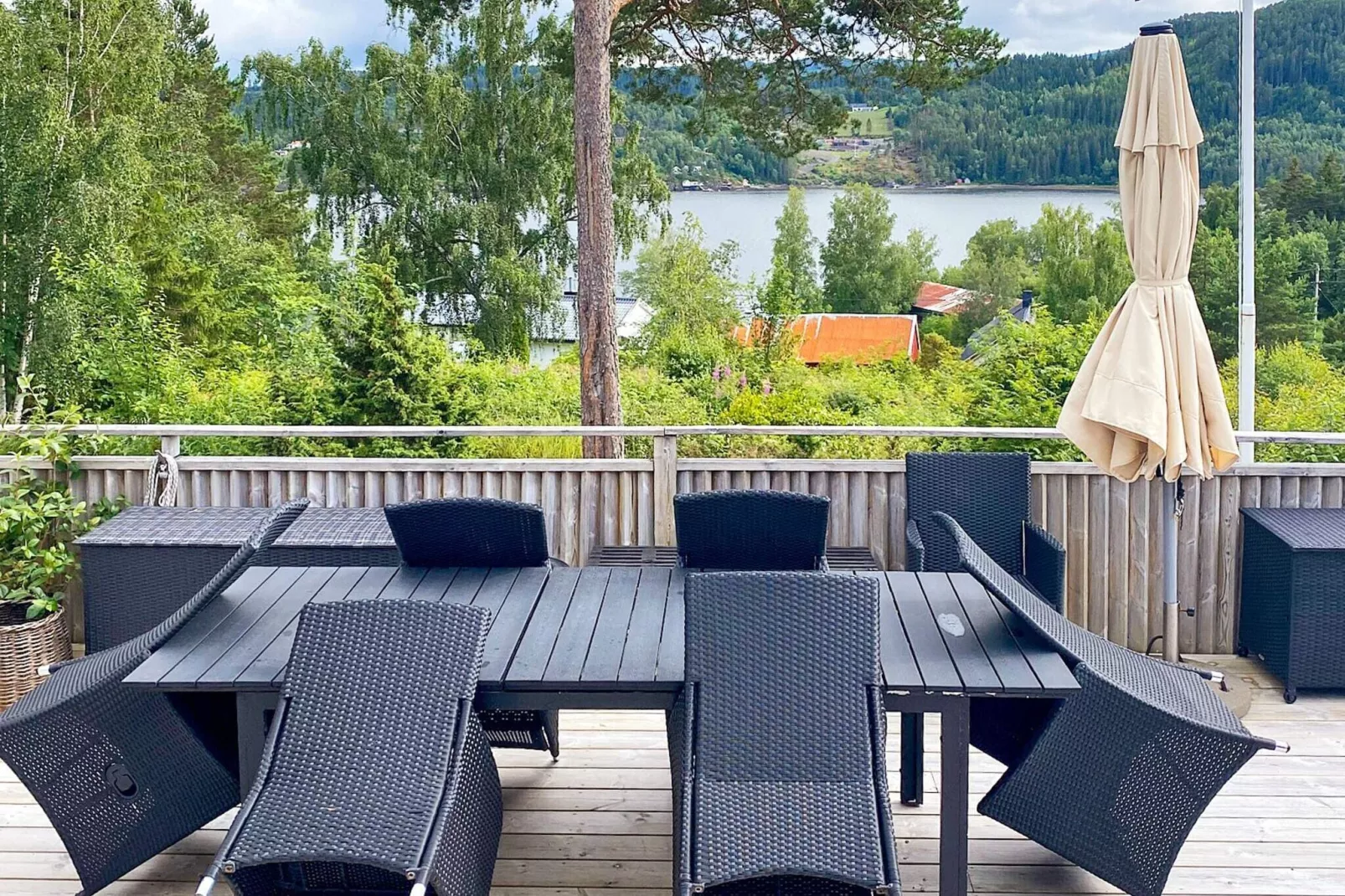 6 person holiday home in Åsenfjord-By Traum