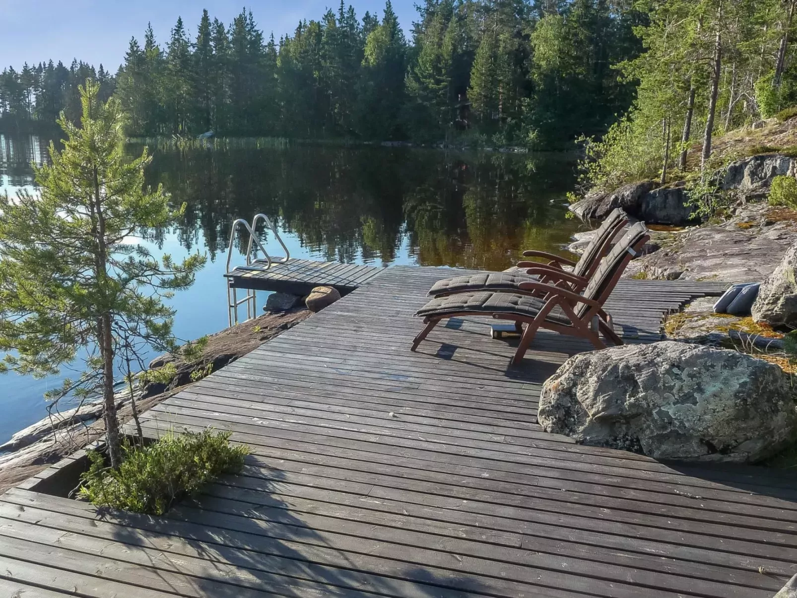 Keskikallio, nuasjärvi-Dehors