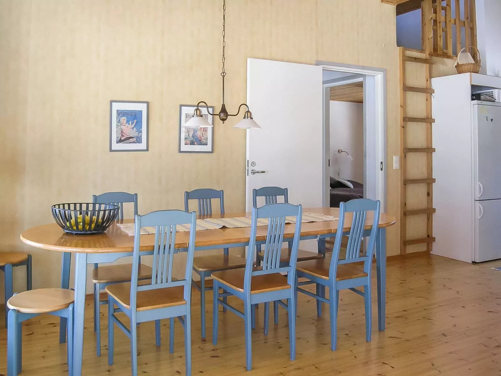 Keskikallio, nuasjärvi-Dedans