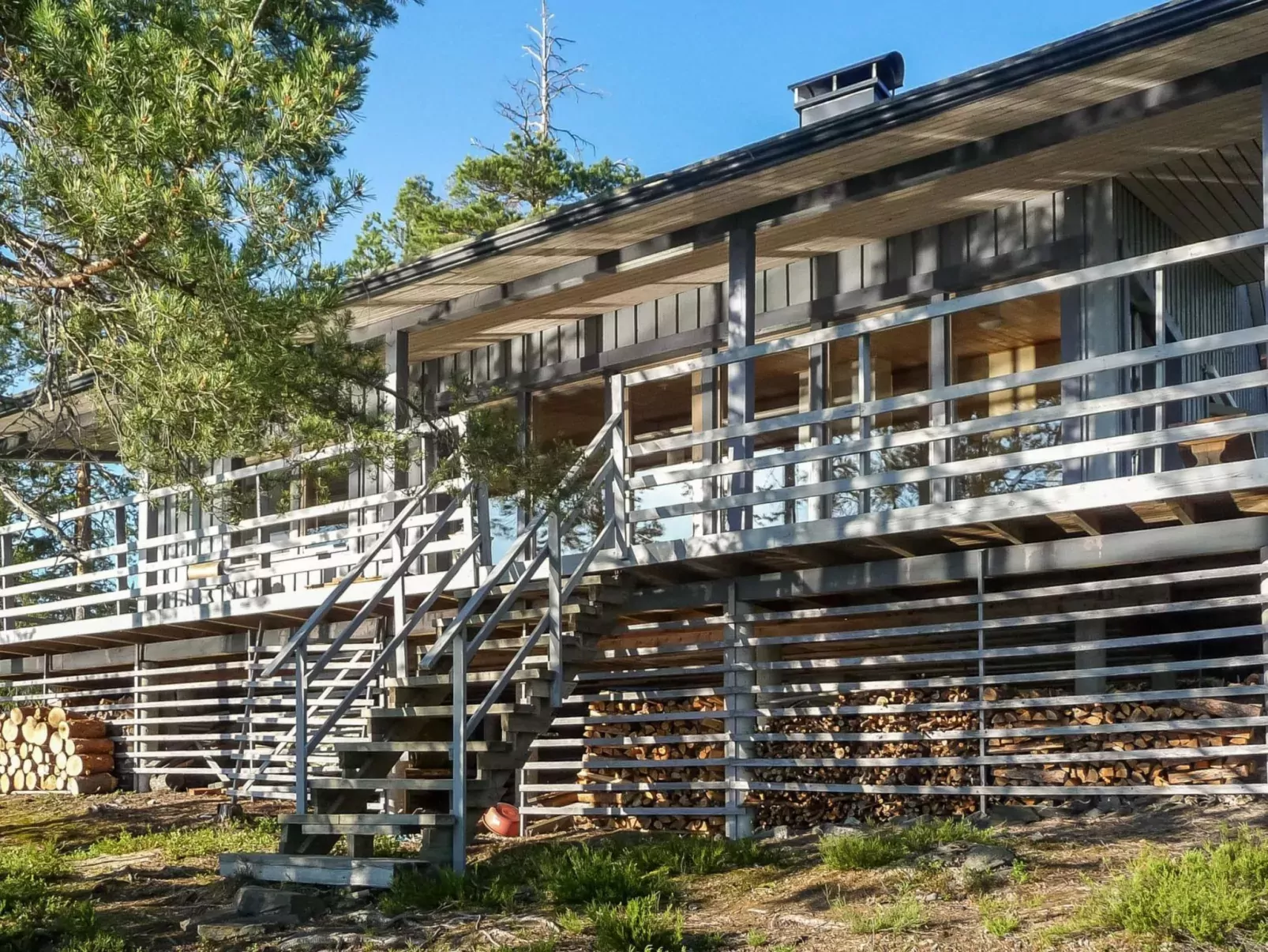 Keskikallio, nuasjärvi-Dehors