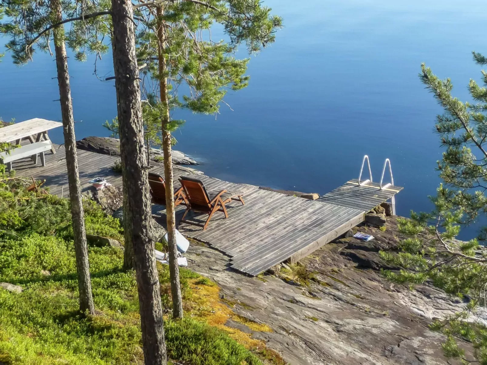 Keskikallio, nuasjärvi-Dehors