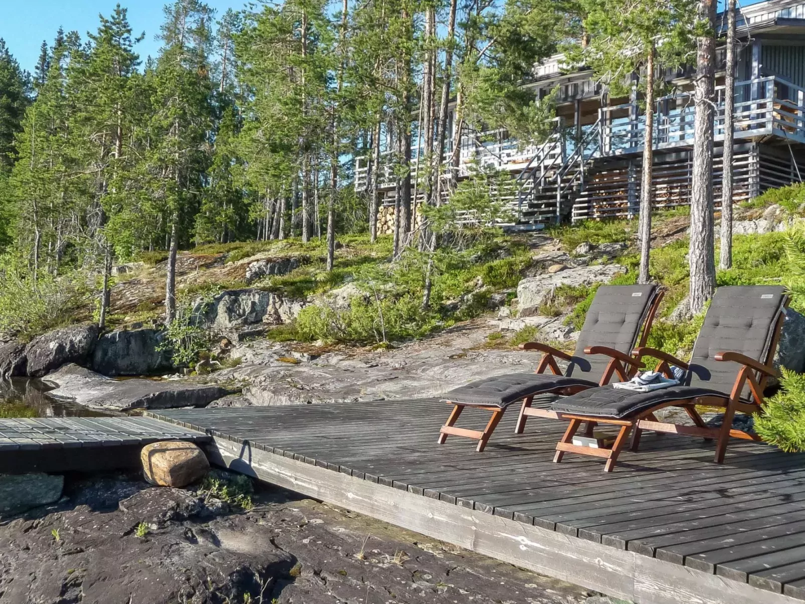 Keskikallio, nuasjärvi-Dehors