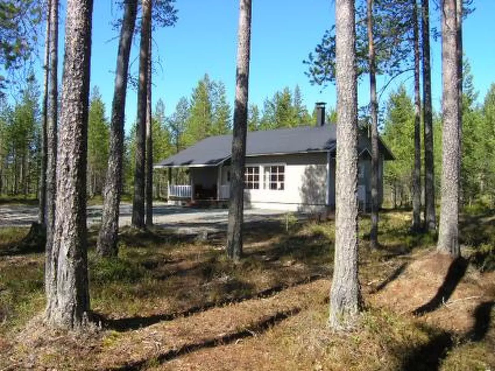 Akanlampi-Outside