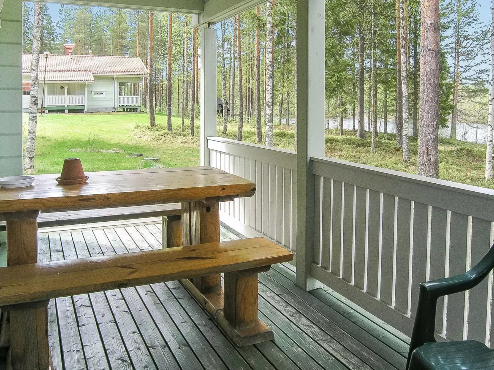Yläneuvola niemi-Draußen