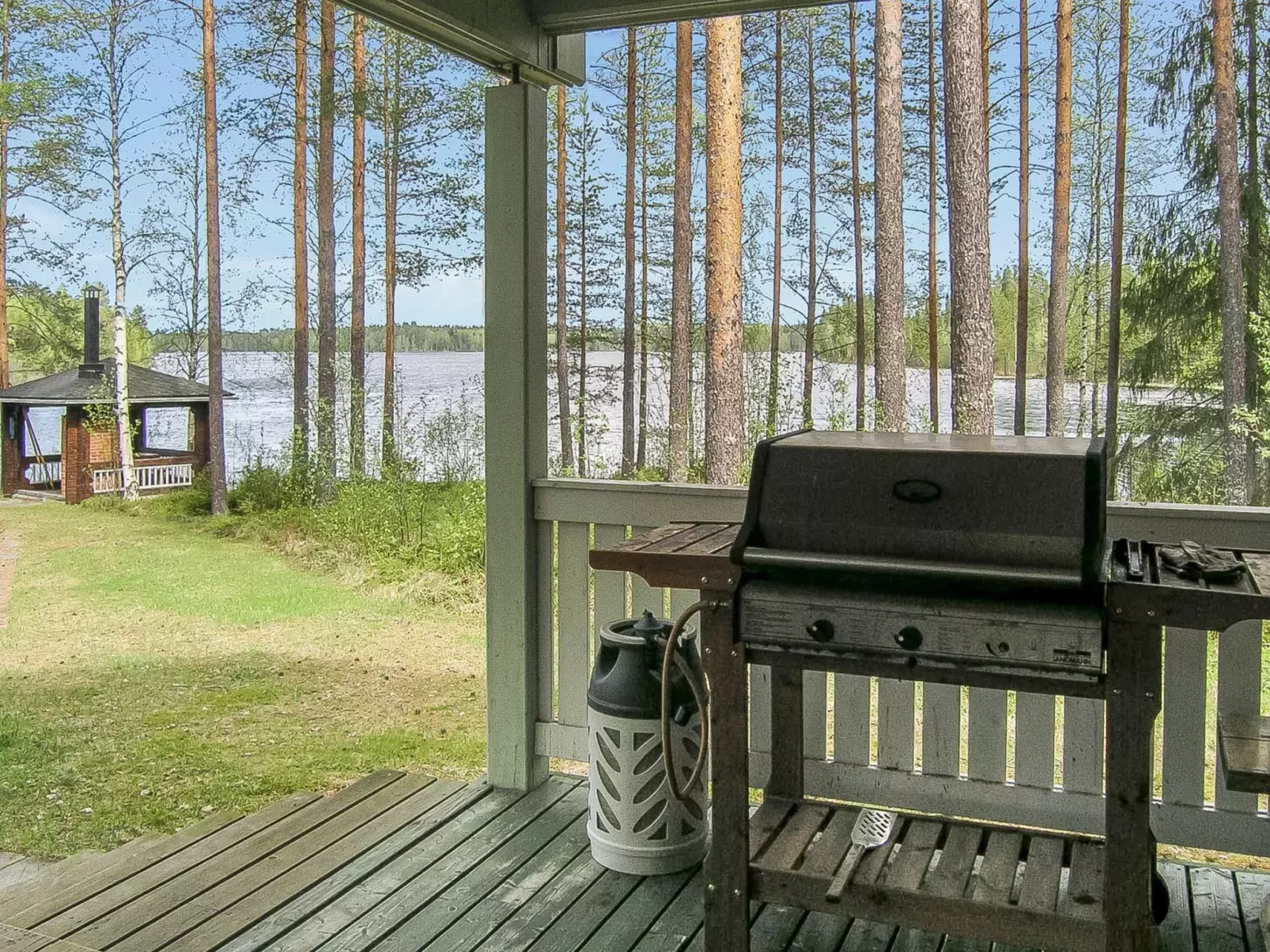 Yläneuvola niemi-Drinnen