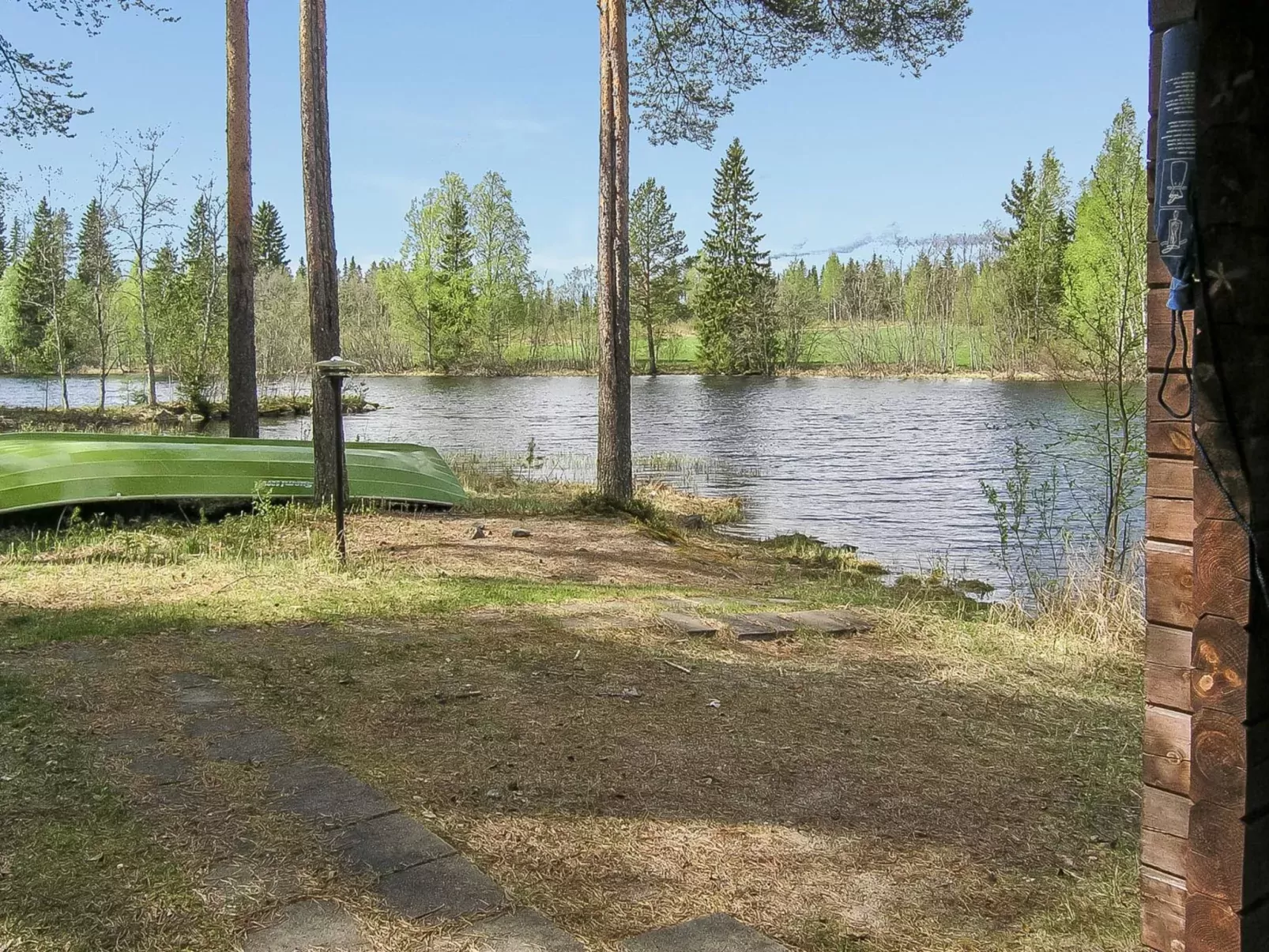 Yläneuvola niemi-Draußen