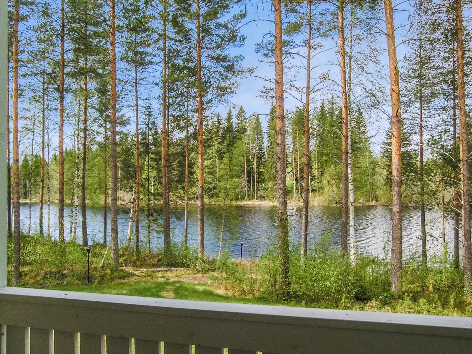 Yläneuvola lanssi-Outside