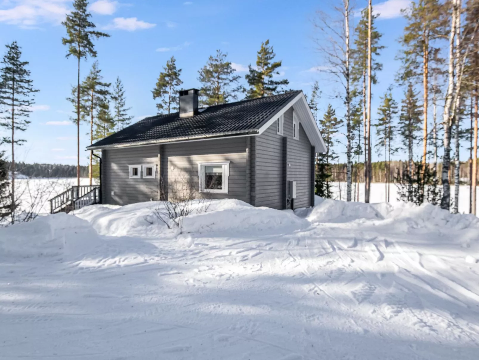 Naurisniemi-Outside