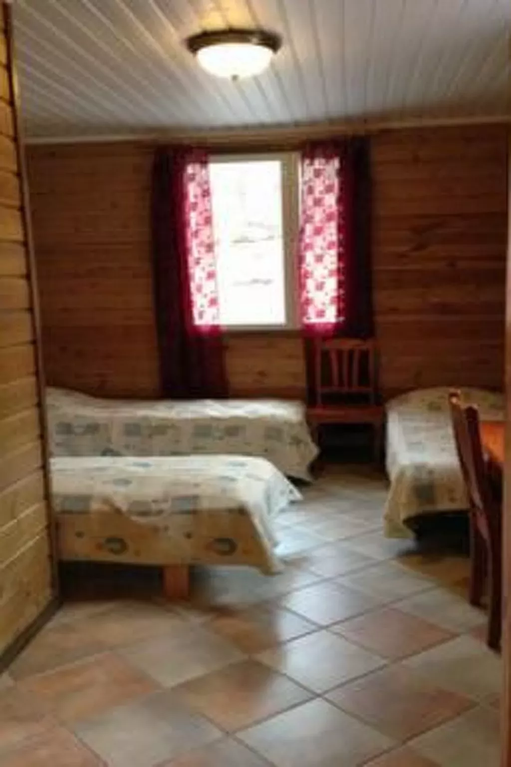 Hiiden kämppäkartano-Inside