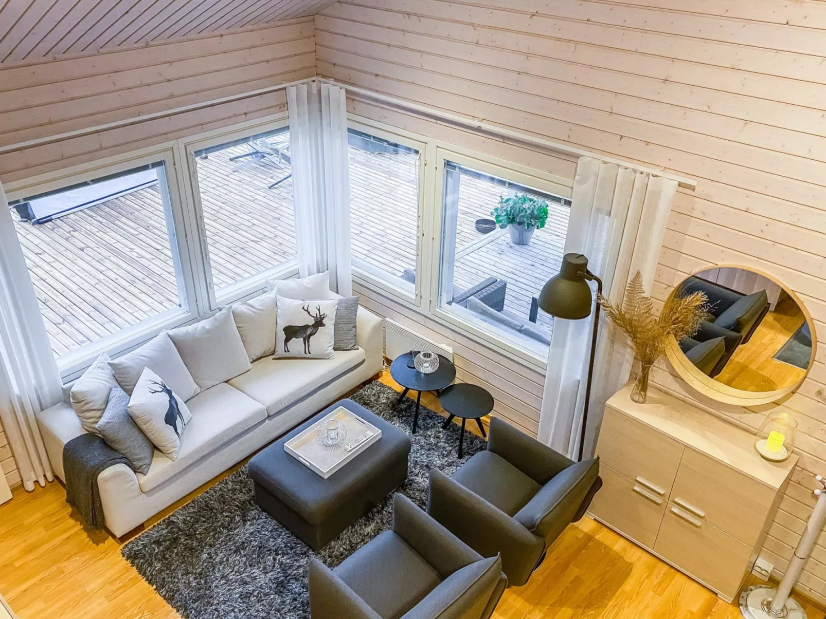 Villa sipilä-Inside