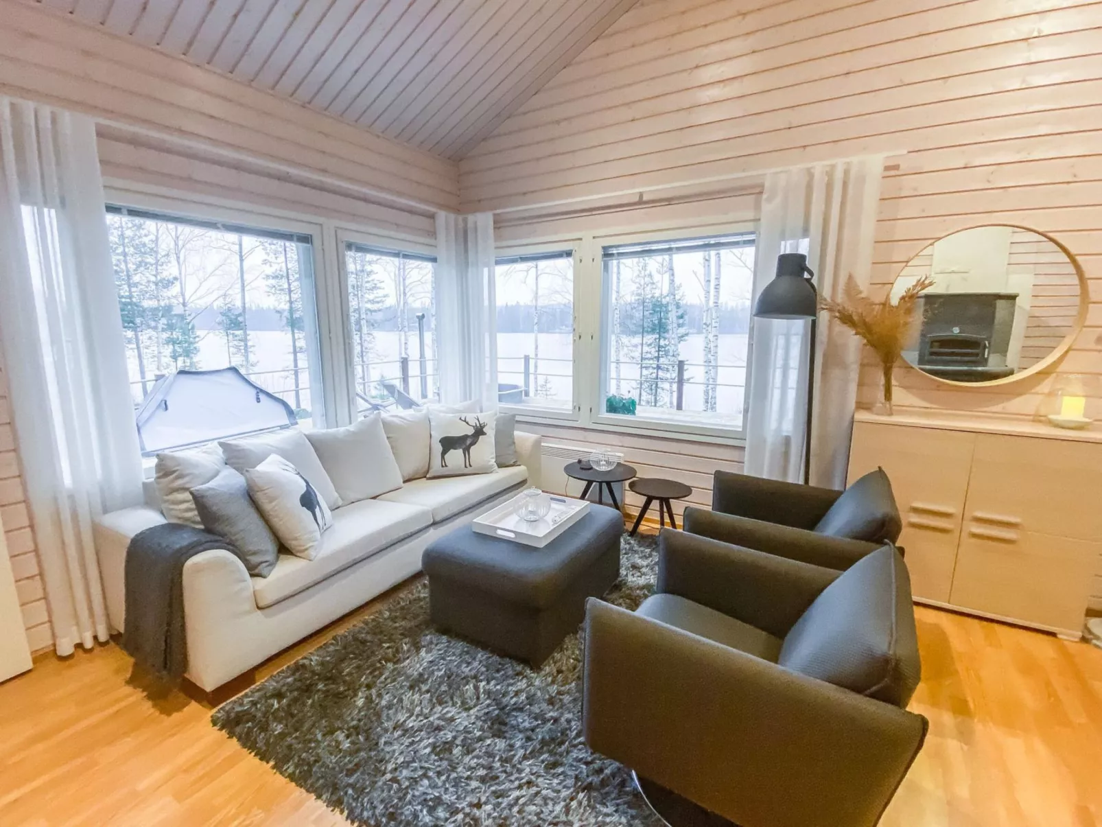 Villa sipilä-Inside