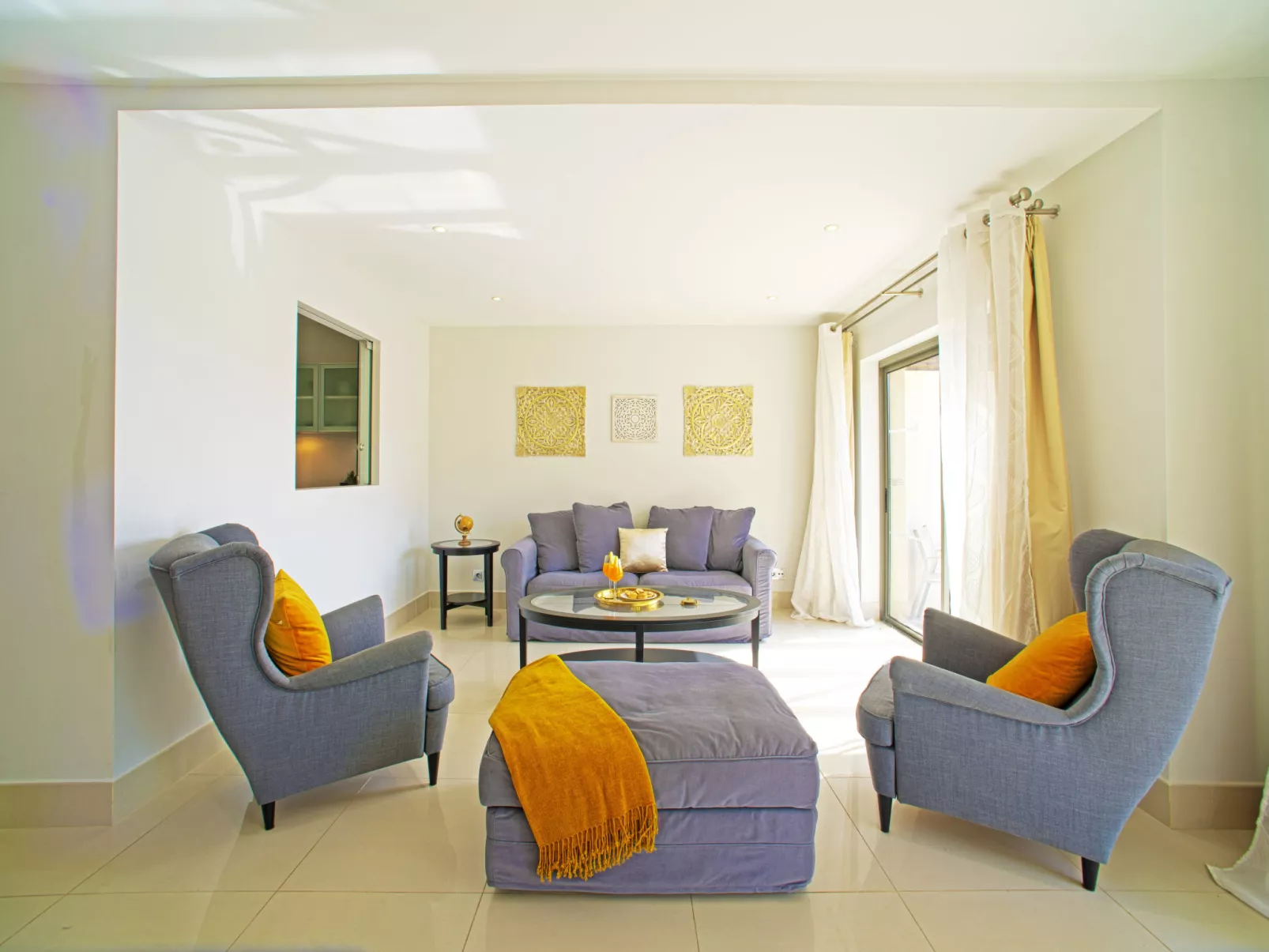 Pine Hills Ambar-Inside