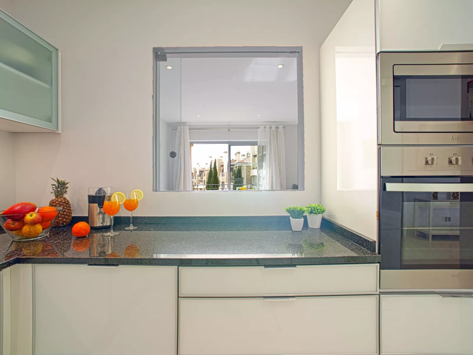 Pine Hills Ambar-Inside