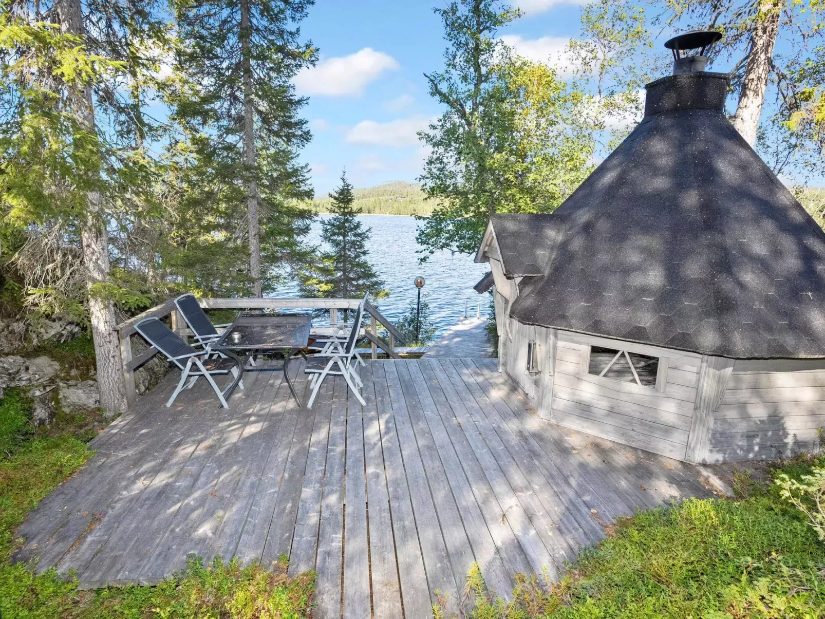 Villa vuosselinjärvi-Outside