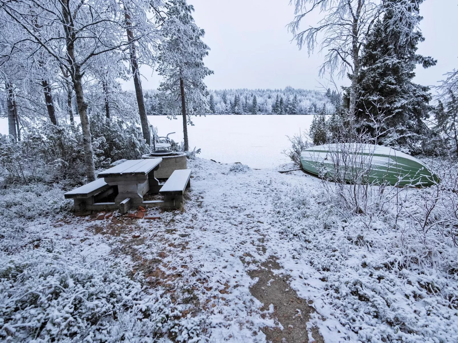 Hillakumpu-Outside