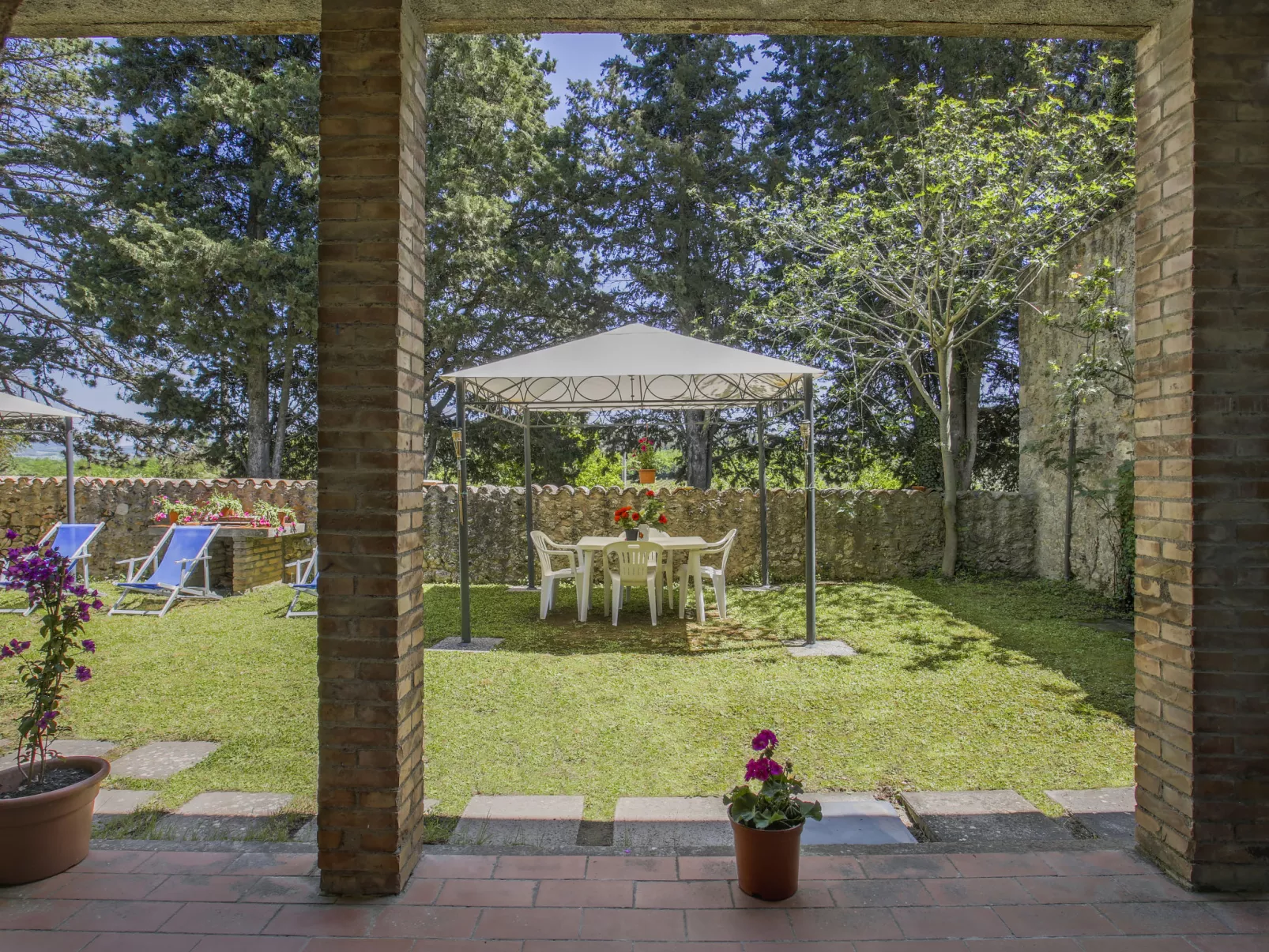 Fattoria Petraglia - Loggiato-Outside